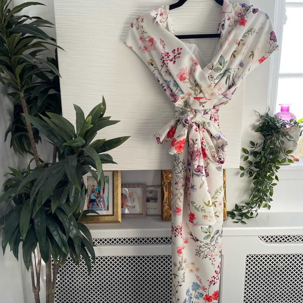 ASOS Floral Midi Dress US Size 10 Option of Off-the-Shoulder